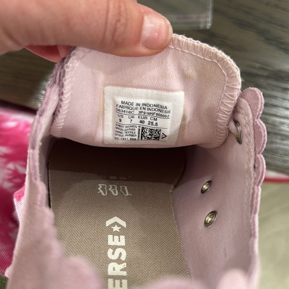 Converse Lilac Purple Sneakers Suede Low-Top - Picture 6 of 6